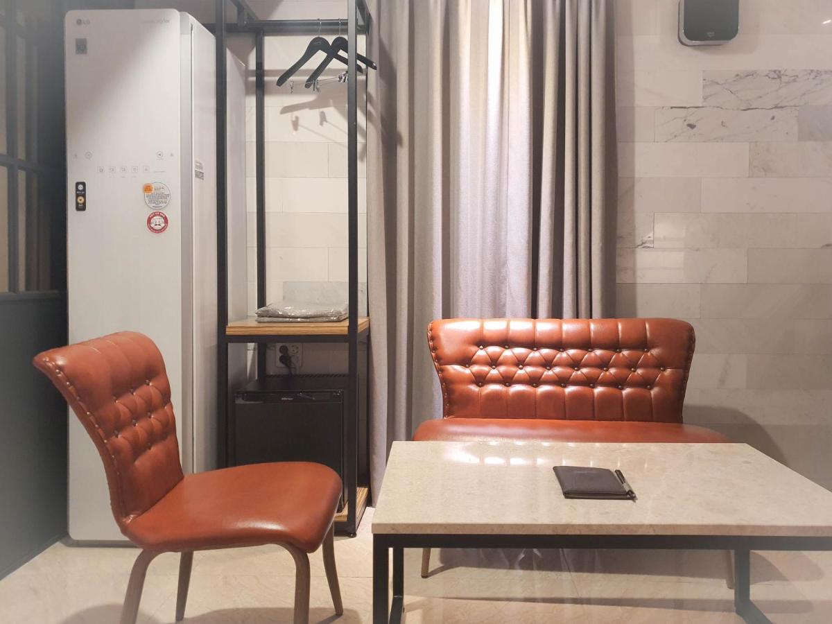 Docking Hotel Gimpo Extérieur photo